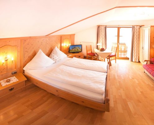 Ferienwohnung in Krün, Karwendel, Zugspitzblick 5 ***** Sterne, Schlafzimmer