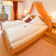 Ferienwohnung in Krün, Karwendel, Krottenkopf 5 ***** Sterne, Schlafzimmer